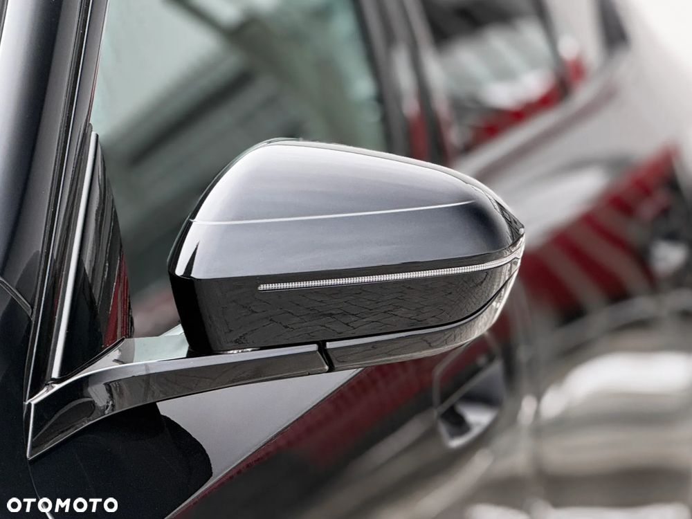 BMW Seria 5 520d xDrive - 10