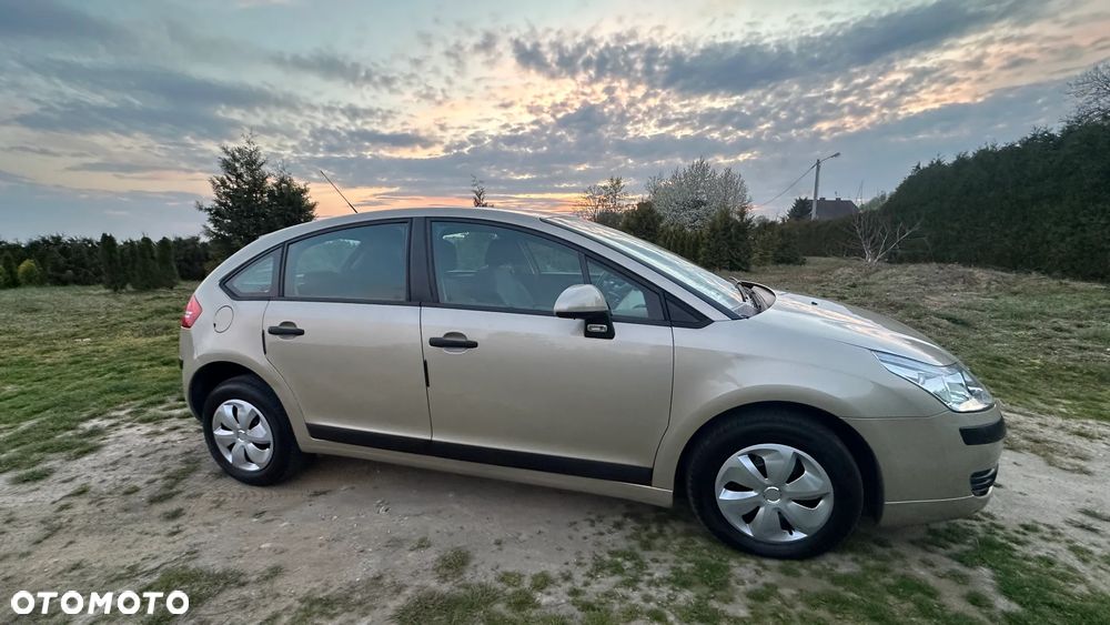 Citroën C4 1.4 16V Style - 11