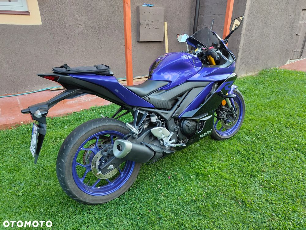 Yamaha YZF - 4