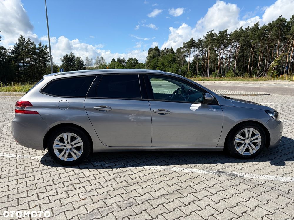 Peugeot 308 BlueHDi 150 EAT6 Stop & Start Business-Line - 4