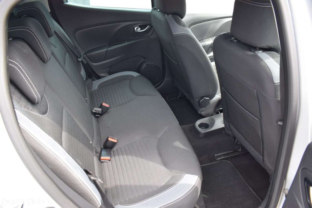 Renault Clio - 22