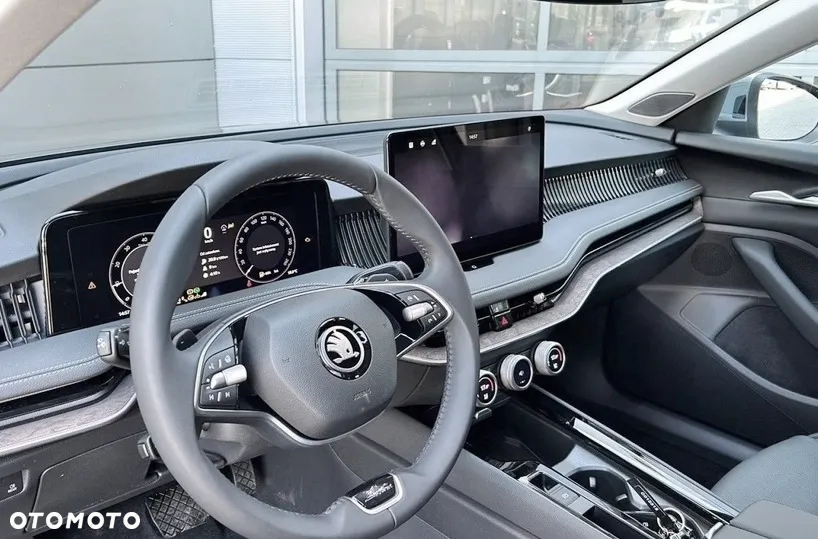 Skoda Superb 2.0 TSI L&K DSG - 4