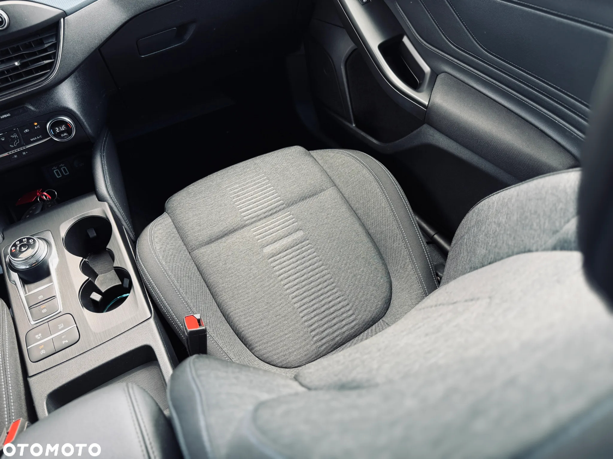Ford Focus 1.0 EcoBoost Active - 24