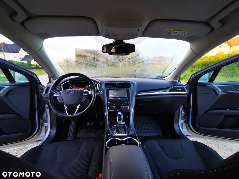 Ford Mondeo Turnier 2.0 TDCi Start-Stopp PowerShift-Aut Titanium - 11