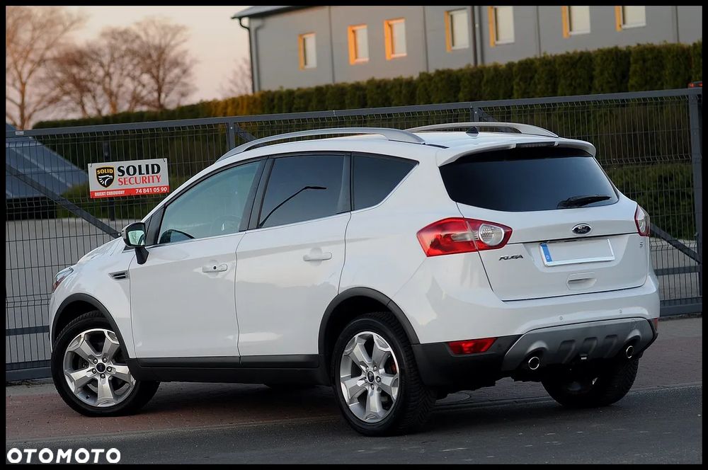 Ford Kuga 2.0 TDCi 4x4 Titanium - 22