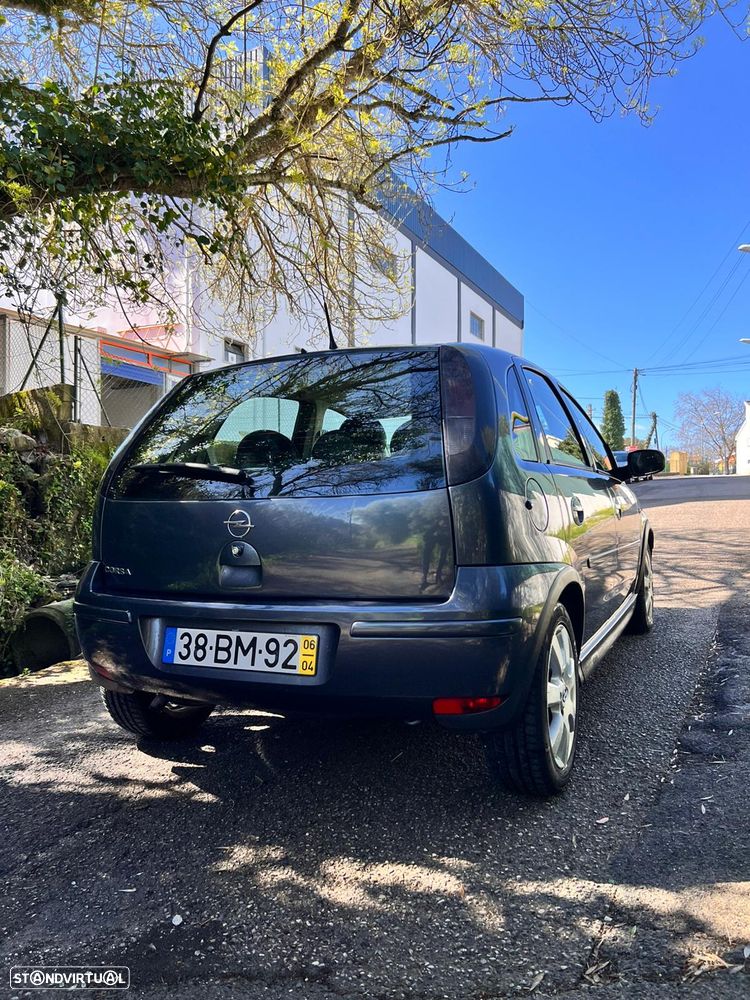 Opel Corsa 1.2 CMON - 4