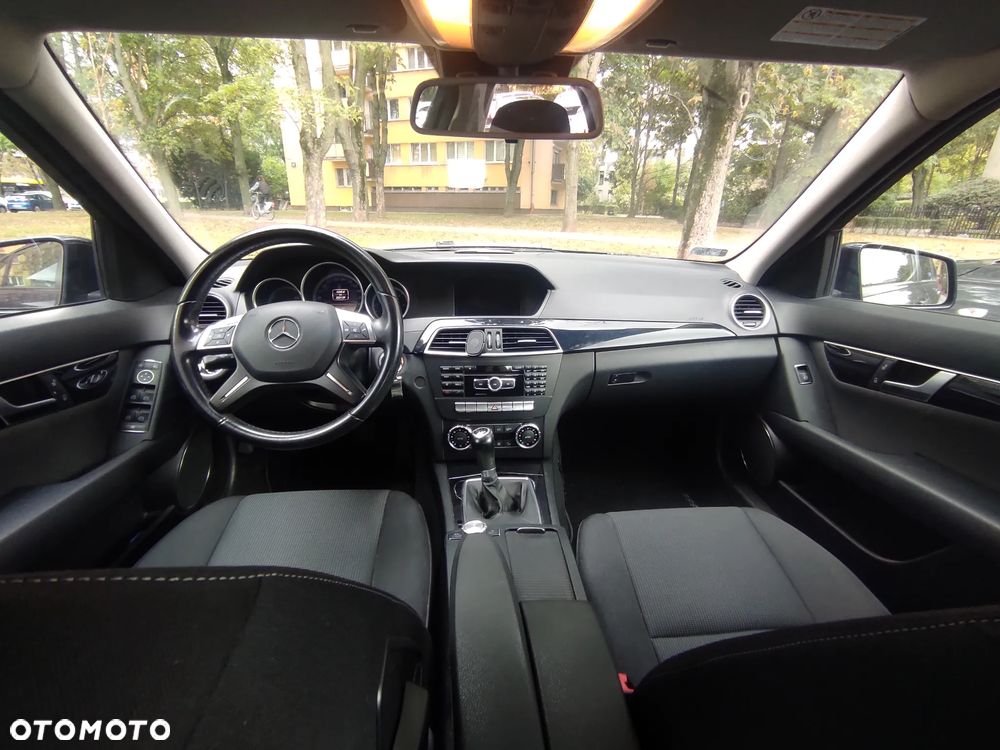 Mercedes-Benz Klasa C 180 CDI DPF (BlueEFFICIENCY) - 20