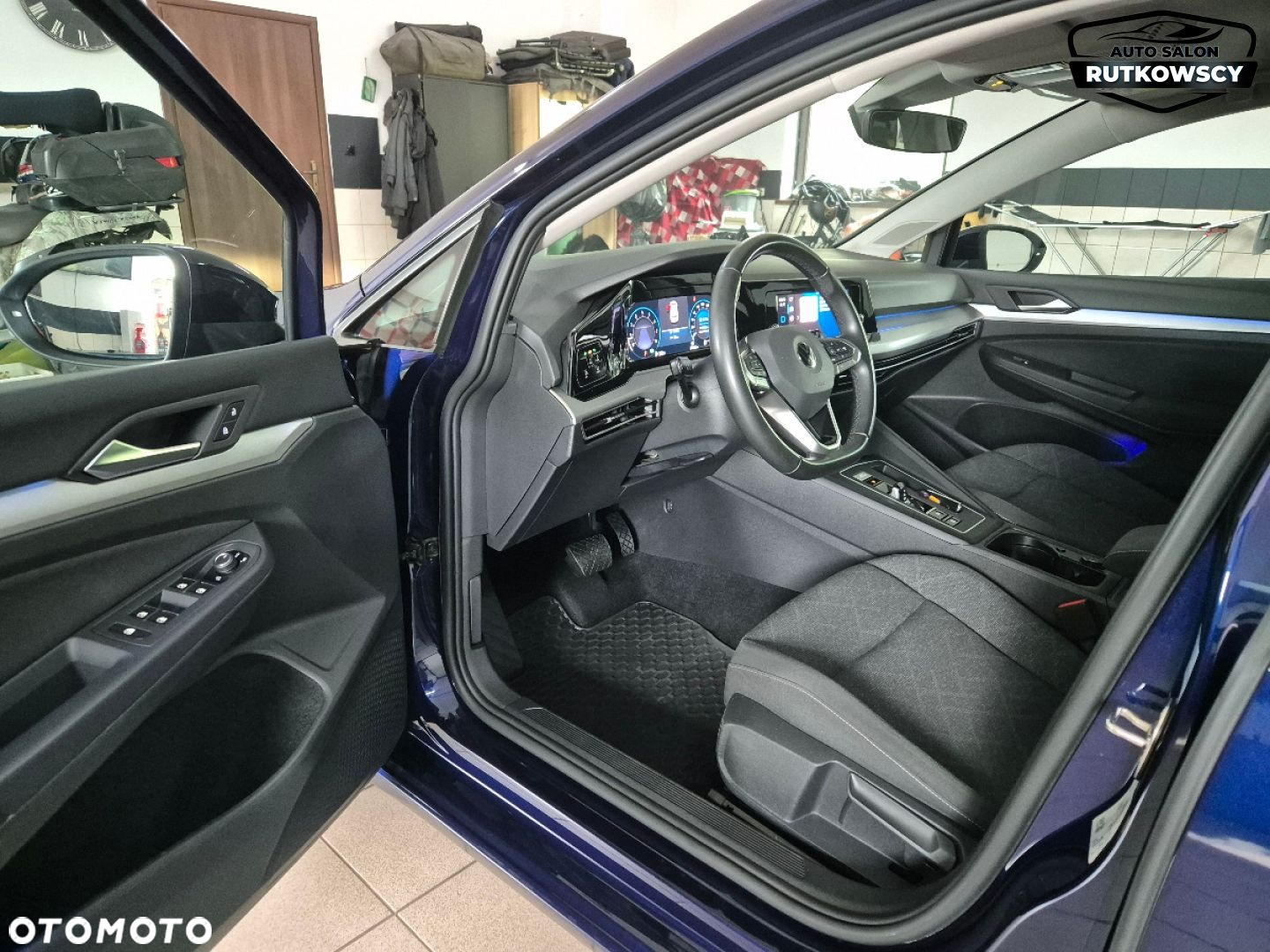 Volkswagen Golf - 16