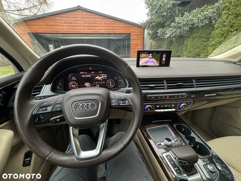 Audi Q7 - 30