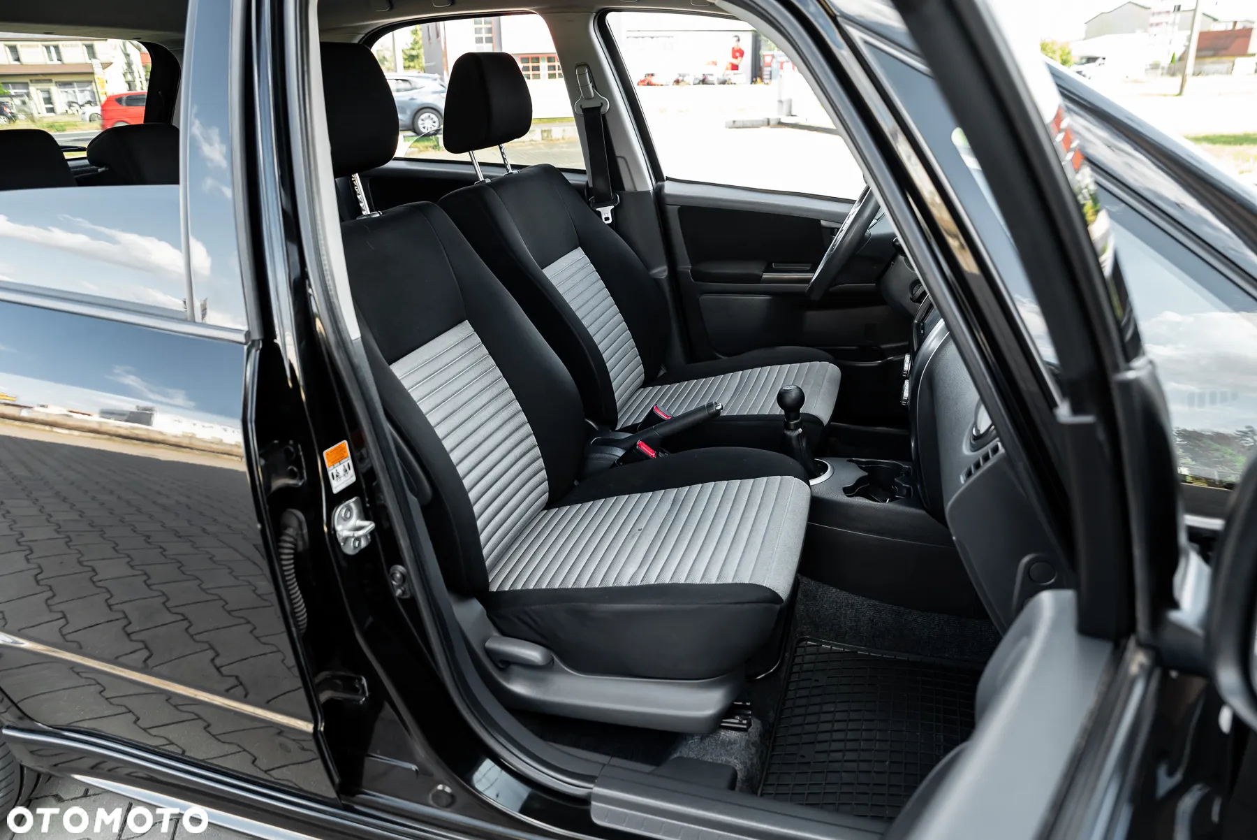 Suzuki SX4 1.6 Premium - 24