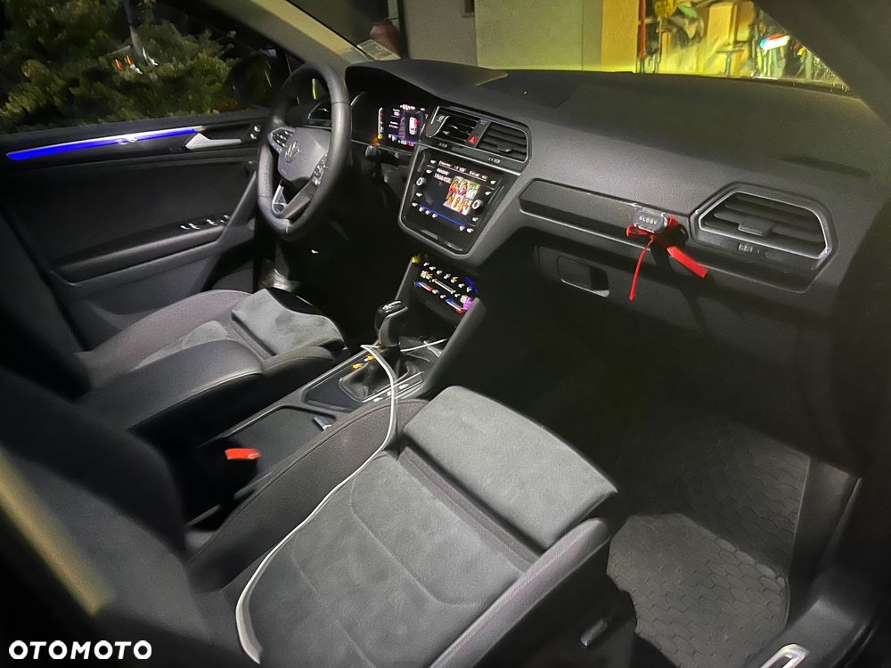 Volkswagen Tiguan - 23