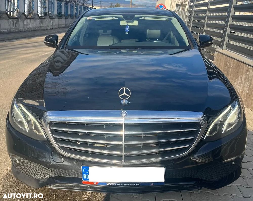 Mercedes-Benz E 220 d 9G-TRONIC - 1