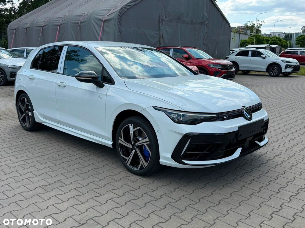 Volkswagen Golf - 2