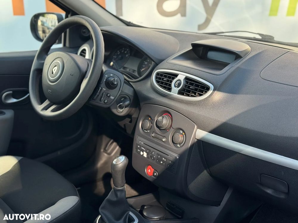 Renault Clio 1.2 16V 75 Collection - 35