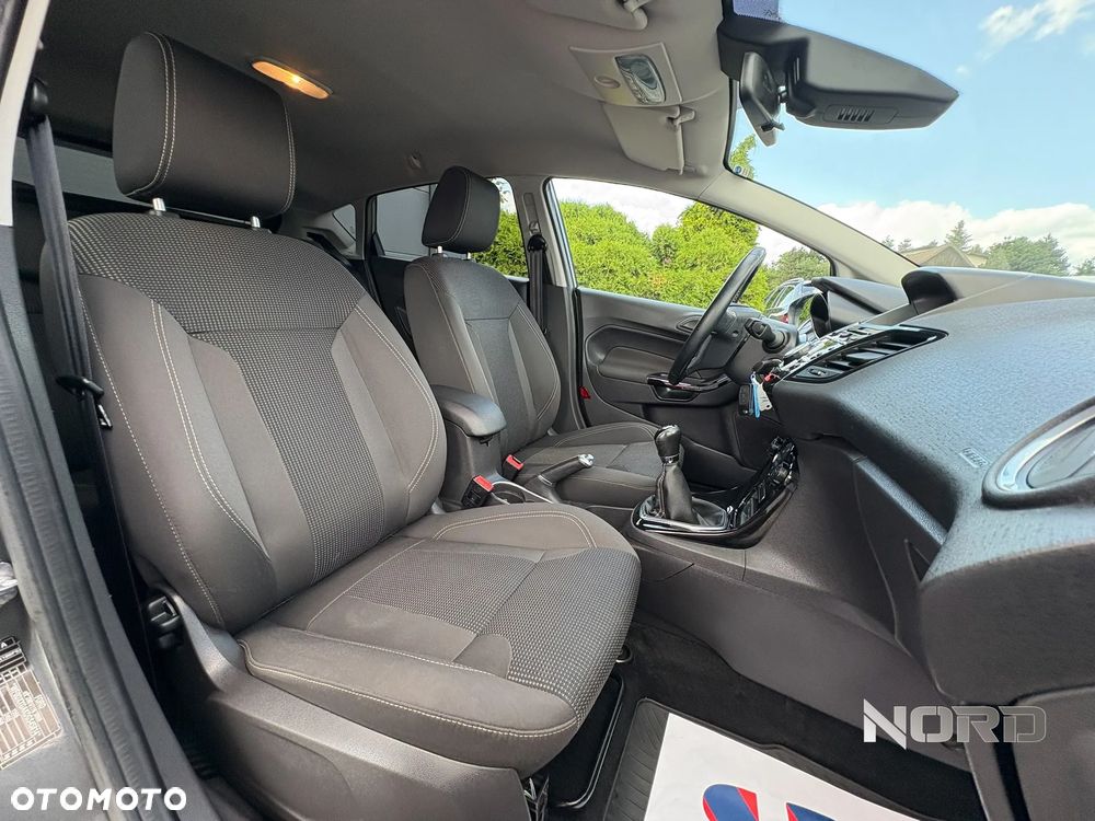 Ford Fiesta 1.0 EcoBoost Titanium - 14