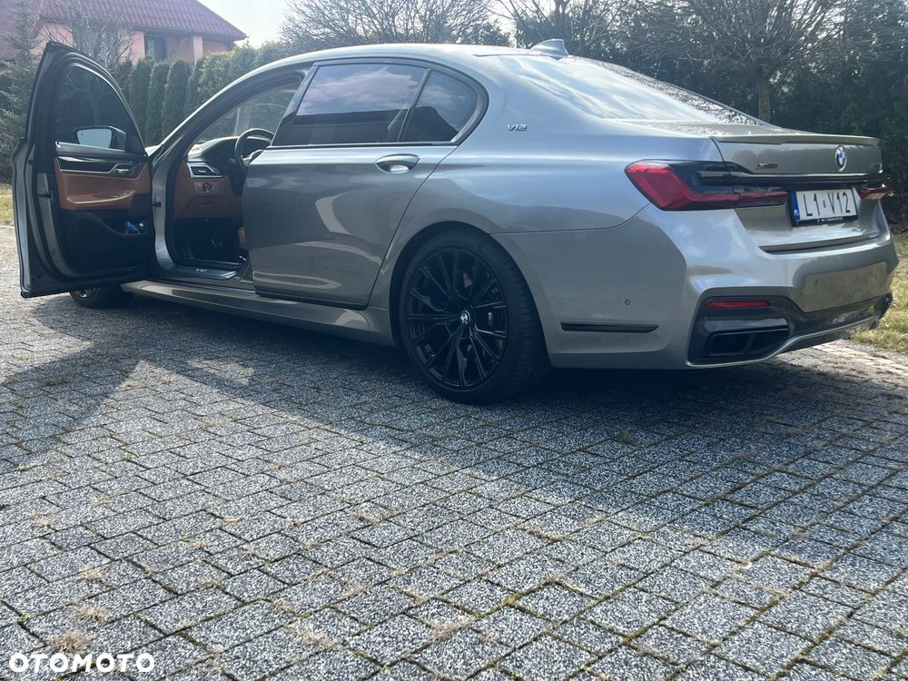 BMW Seria 7 - 12