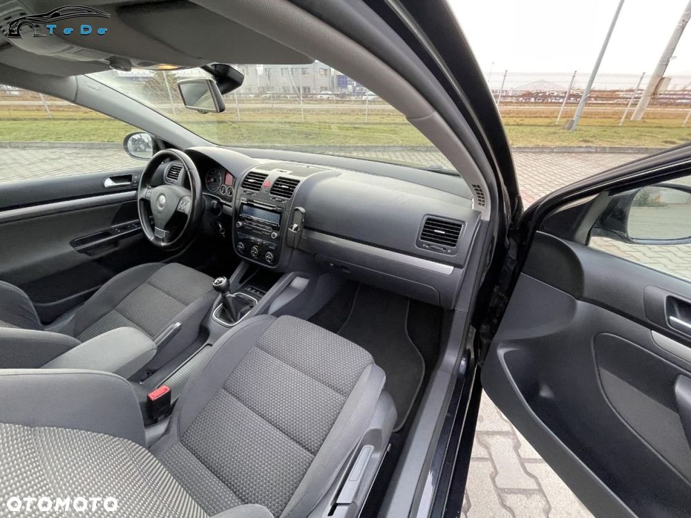 Volkswagen Golf 1.4 TSI Highline - 27