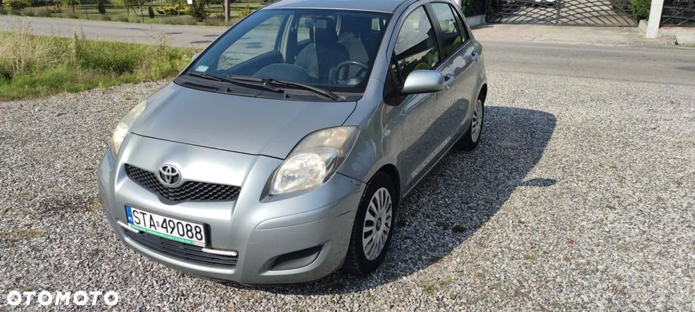 Toyota Yaris 1.3 VVT-i Sol - 10