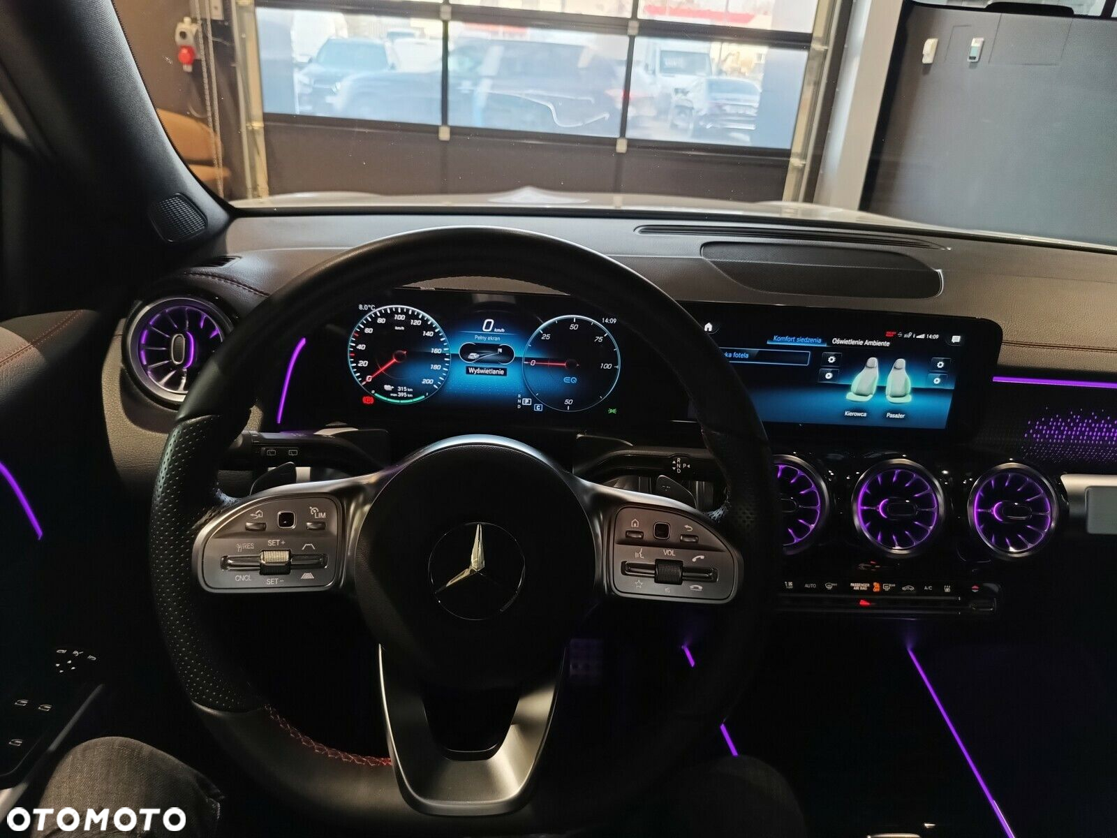 Mercedes-Benz EQB - 14