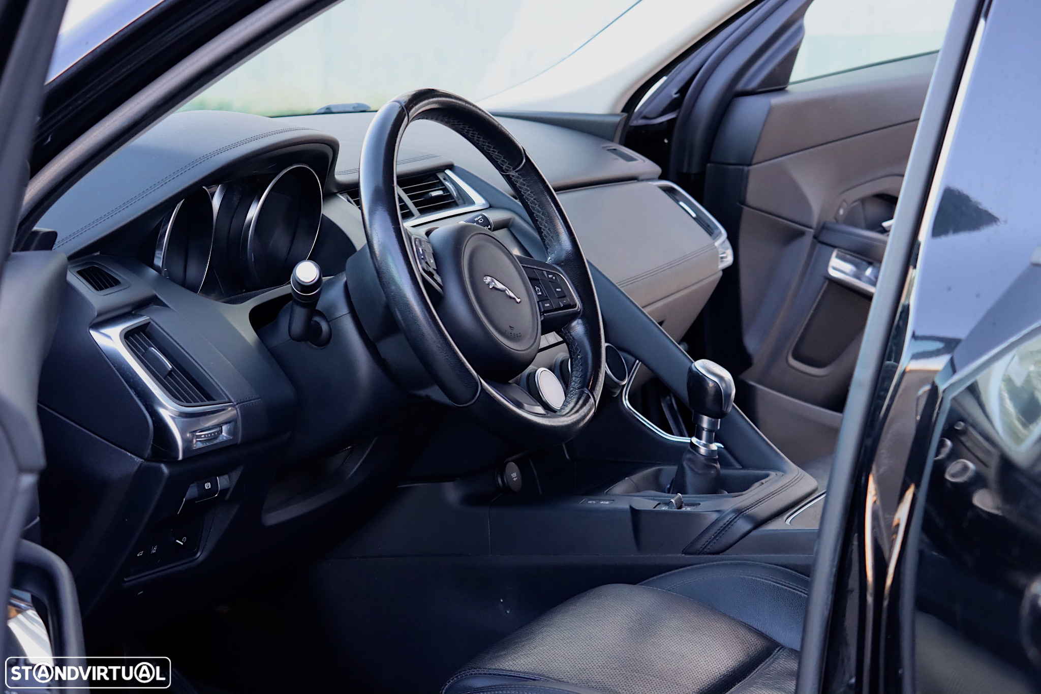 Jaguar E-Pace 2.0 i4D - 7
