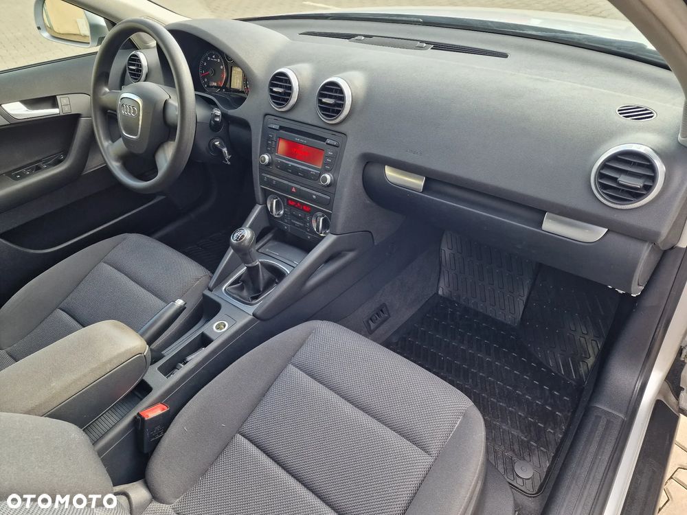 Audi A3 Sportback - 10