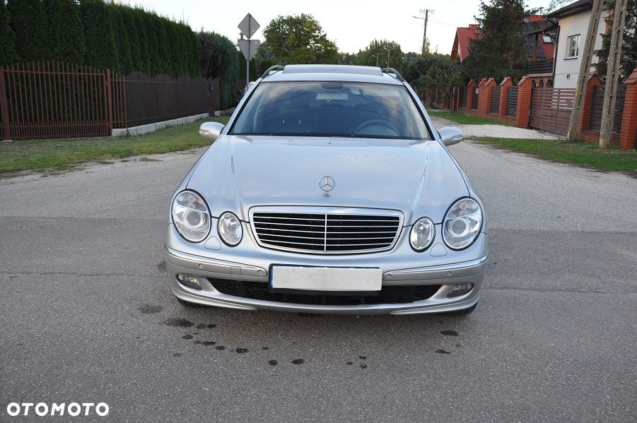 Mercedes-Benz Klasa E 240 T Avantgarde - 7