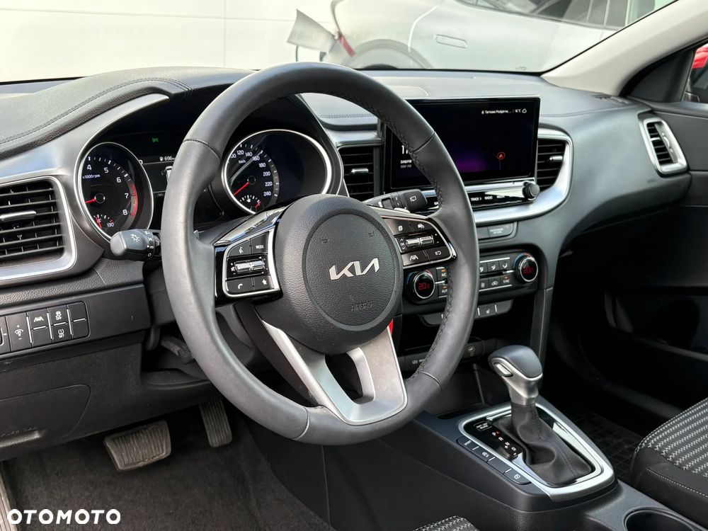 Kia Ceed 1.5 T-GDI M DCT - 14