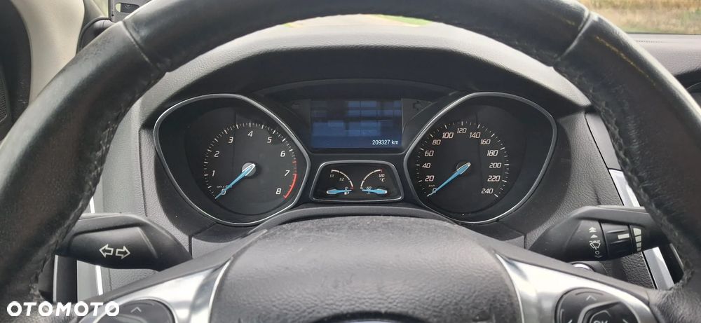 Ford Focus 1.6 EcoBoost Titanium - 9
