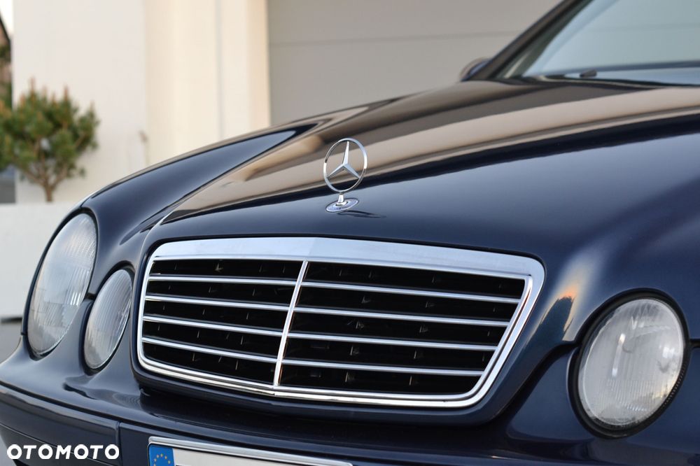 Mercedes-Benz CLK - 6