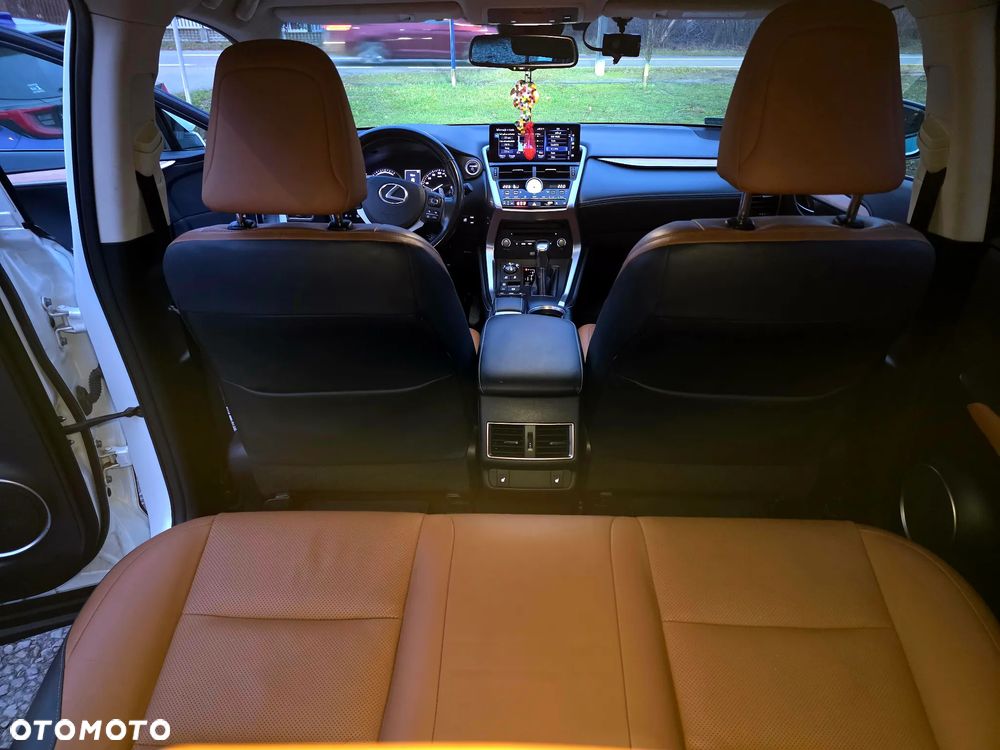 yumページです Używany Lexus NX 2017 - 129 999 PLN, 127 000 km - Otomoto.pl