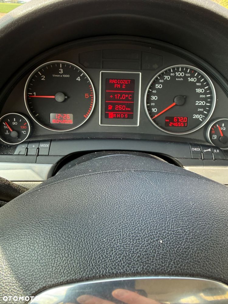 Audi A4 Avant 2.0 TDI Multitronic - 6