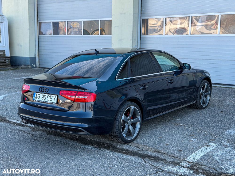 Audi A4 2.0 TDI DPF clean quattro S tronic S line Sportpaket - 3