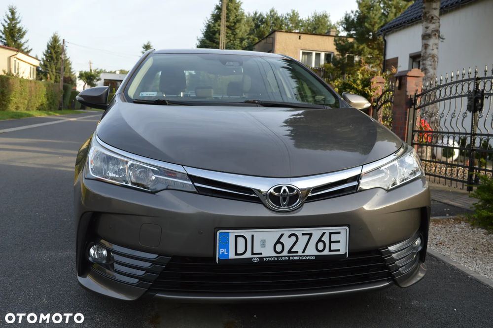 Toyota Corolla 1.6 Comfort - 6