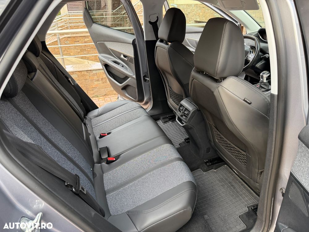 Peugeot 3008 PureTech 130 Stop & Start GPF Active Business-Paket - 29