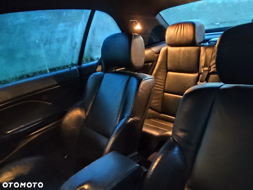 BMW Seria 3 330 CI - 9