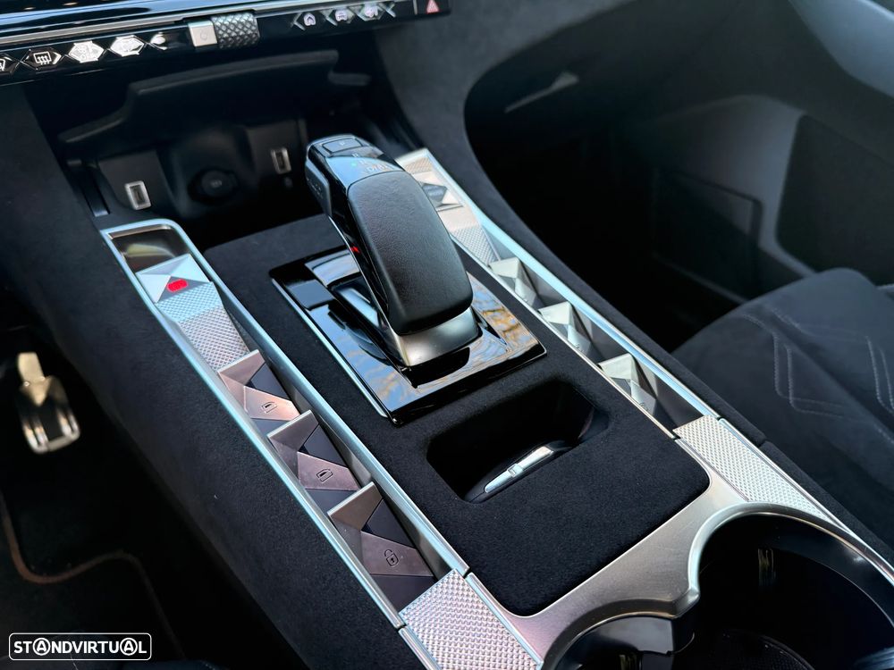 DS DS7 E-Tense Performance Line+ EAT8 - 31