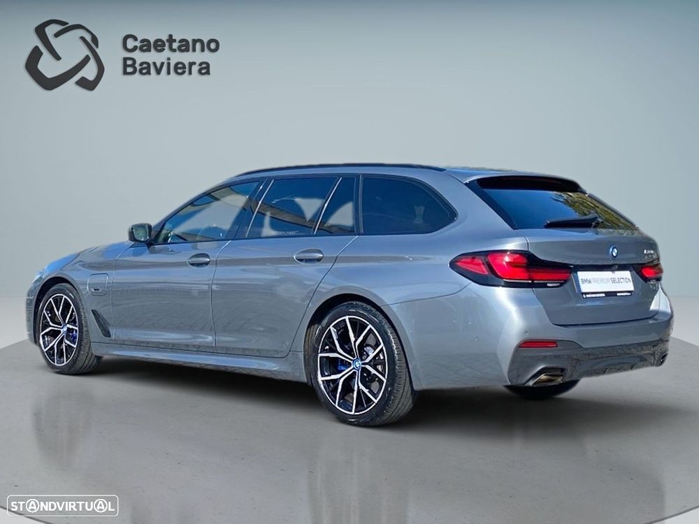 BMW 530 e Pack Desportivo M - 29
