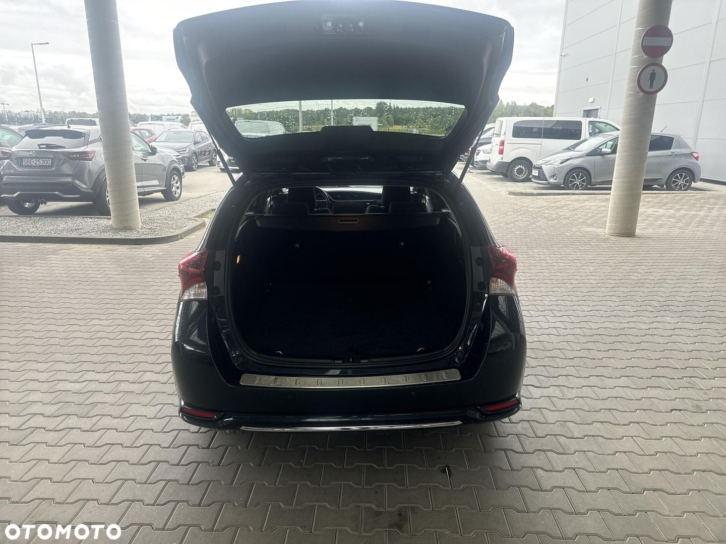 Toyota Auris - 14