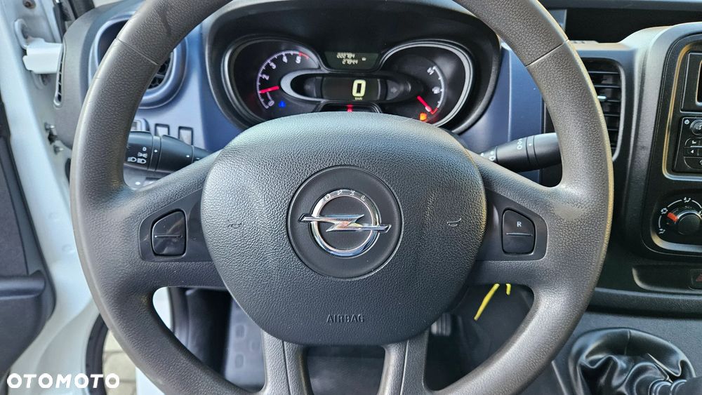 Opel Vivaro 1,6 CDTI 120KM L2 Długi 2018 Rok Klima Webasto Tempomat Hak Parktronik - 19