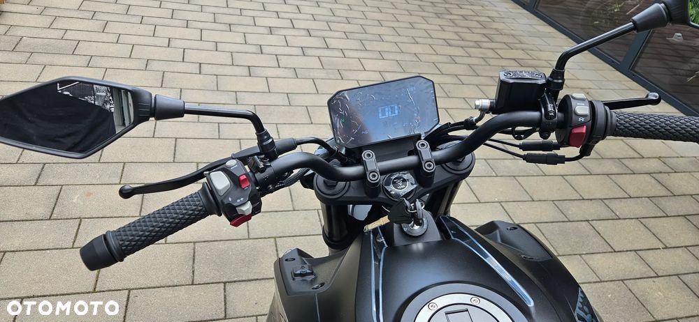 VOGE R125S - 8