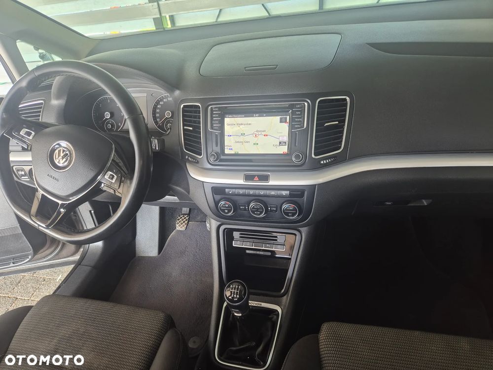 Volkswagen Sharan 2.0 TDI BMT Highline - 18