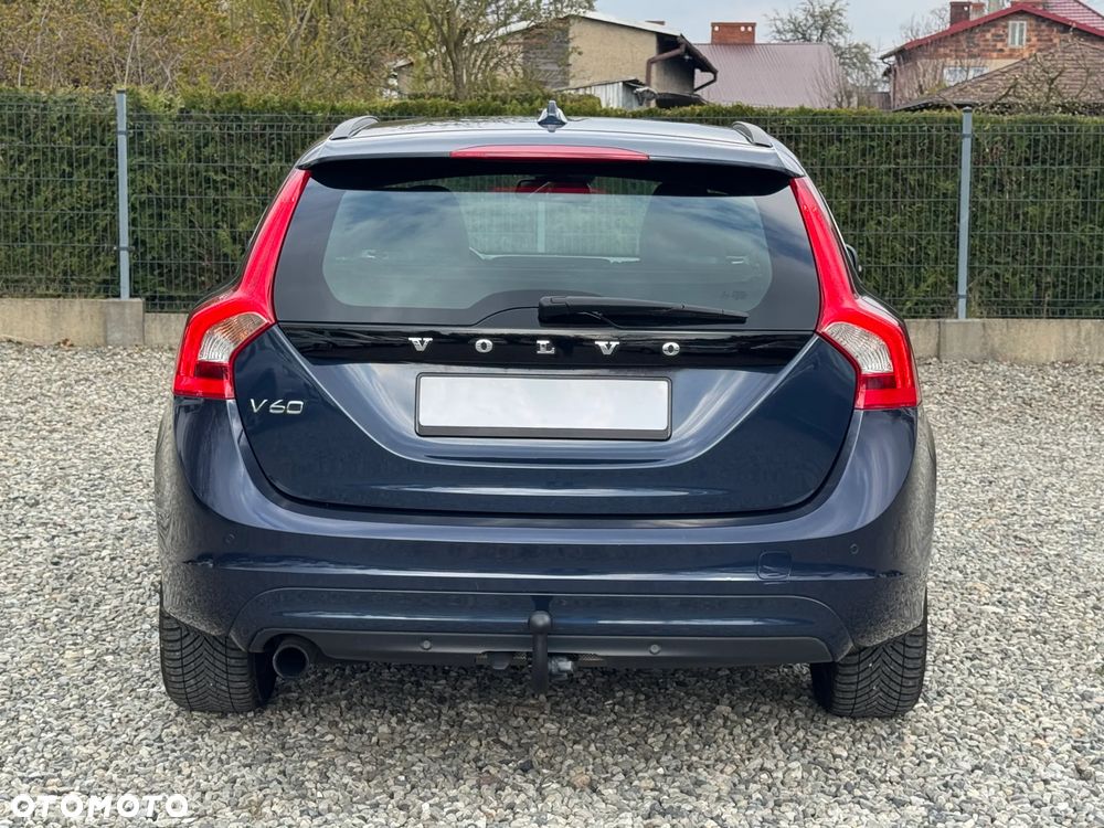 Volvo V60 D2 Summum - 8