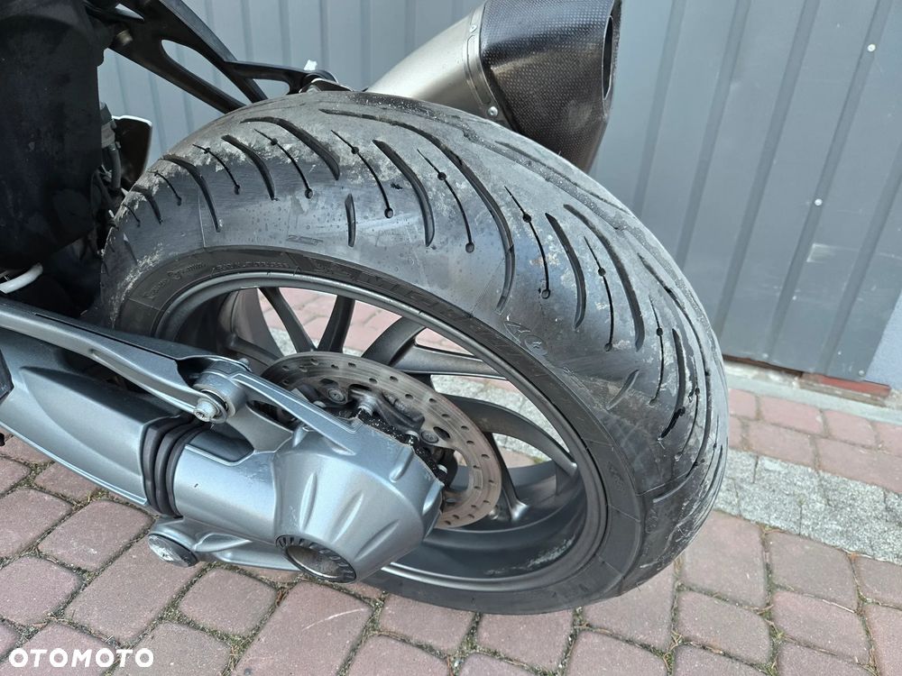 BMW K - 19