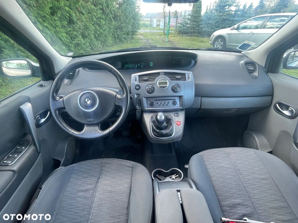 Renault Scenic 1.5 dCi Emotion - 7