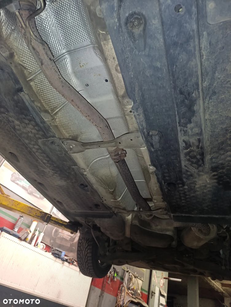 Skoda Octavia 2.0 TDI DPF DSG RS - 11