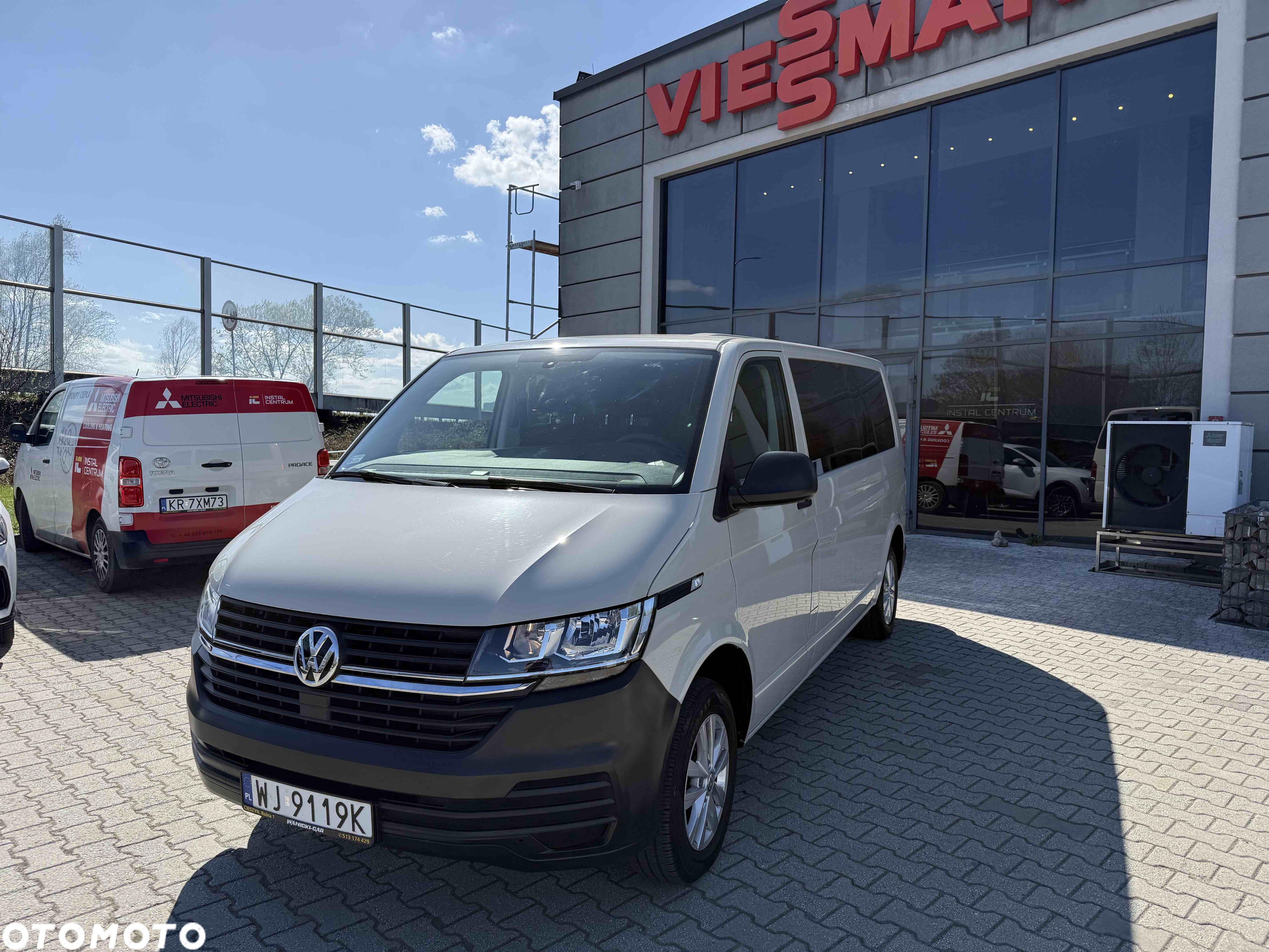 Volkswagen Transporter - 1