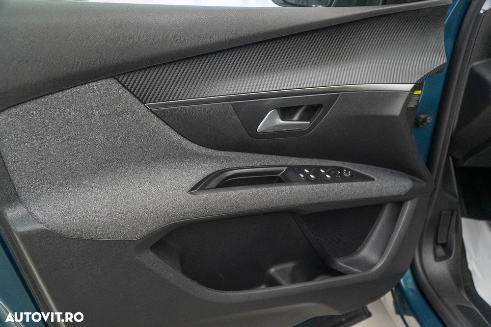 Peugeot 5008 1.2 Puretech Turbo s&s Allure - 29