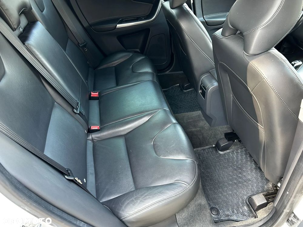 Volvo XC 60 D4 Summum - 27