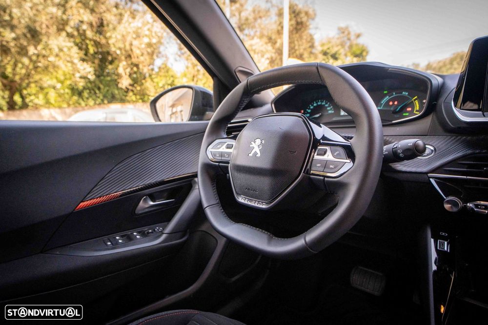 Peugeot e-2008 50 kWh Allure - 9