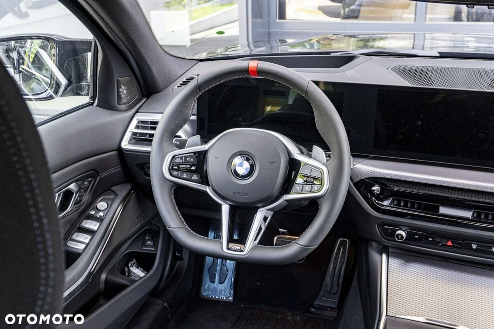 BMW Seria 3 M340i xDrive - 24
